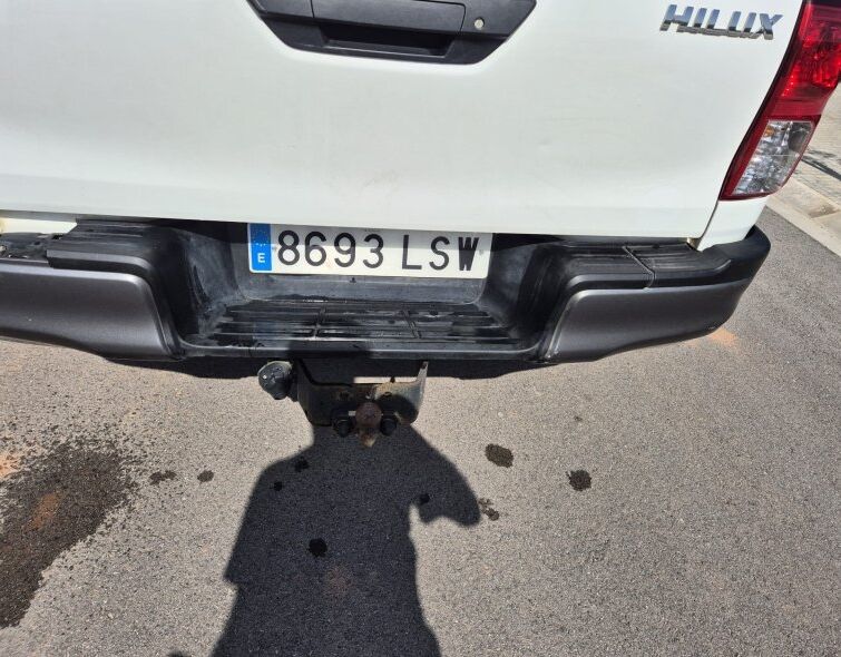 TOYOTA  HILUX 4x4 ***DOUBLE CAB***